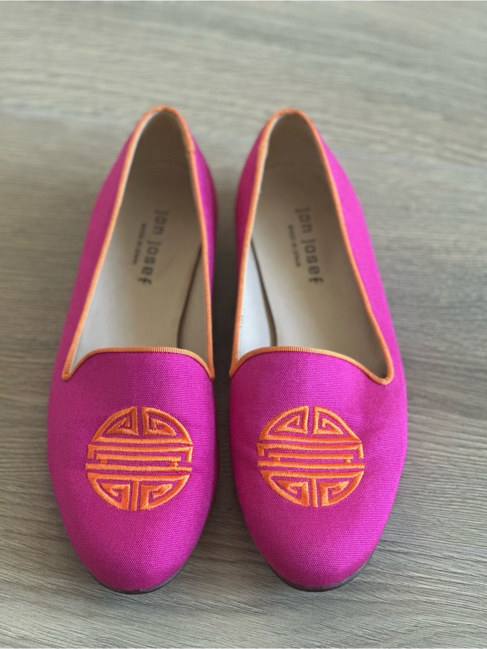 Jon Josef MADE IN SPAIN Pink and Orange Embroidered Loafers Size 8.5